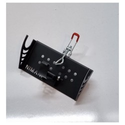 پایه نگهدارنده بیل و تبر